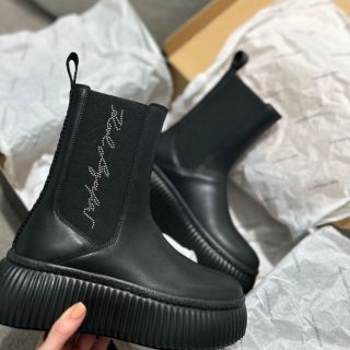 Čižmičky Karl Lagerfeld 🖤🎄 teraz v akciovej cene 119eur 🎄🖤